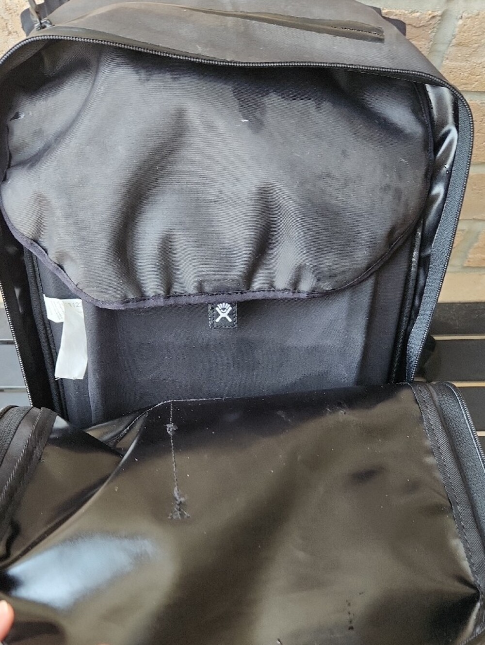 Hydro Flask Backpack - Picture 4 of 6